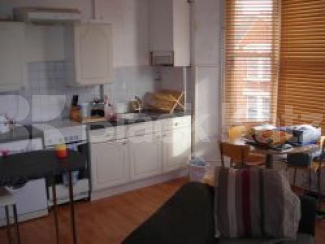 			1 Bedroom, 1 bath, 1 reception Flat			 Constantine Road, HAMPSTEAD HEATH NW3